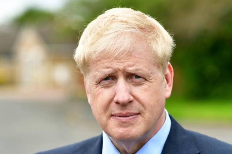 Egyfősre csökkent Boris Johnson kormányfő többsége a brit parlamentben