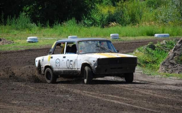 László Botond Flórián és a Keceli Autocross