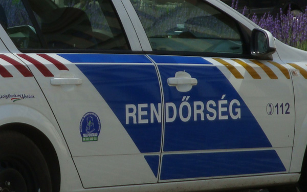 Égő lakásból mentették ki az alvó férfit