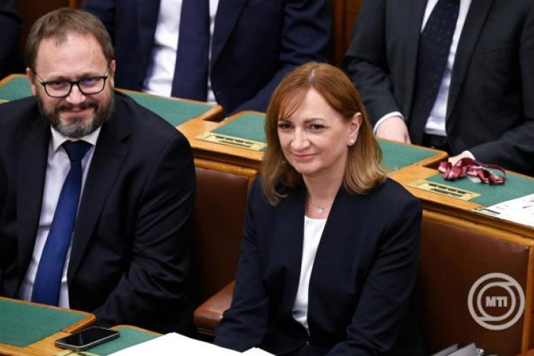 Több parlamenti vizsgálóbizottság felállítását kezdeményezte a Tisza-frakció