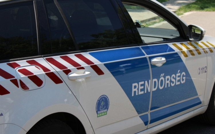 Hamis pénzzel fizettek, lebuktak
