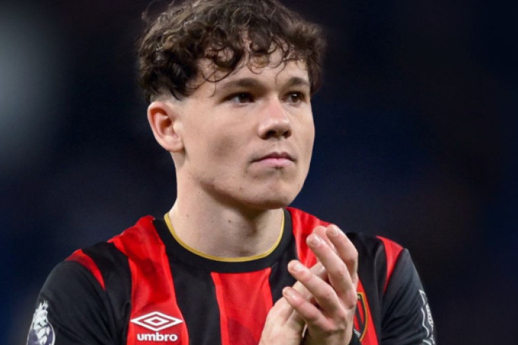 Tóth Alex a Bournemouth-hoz szerződik