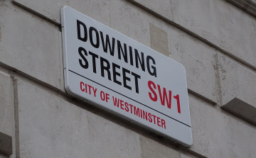 Rendőrségi vizsgálat indult a zárlatok idején tartott Downing Street-i partik ügyében