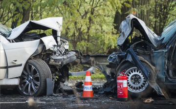 Hárman haltak meg egy balesetben a 38-as főúton Szabolcsban