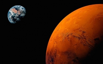 Beleőrülhetnek az űrhajósok a marsi utazásba